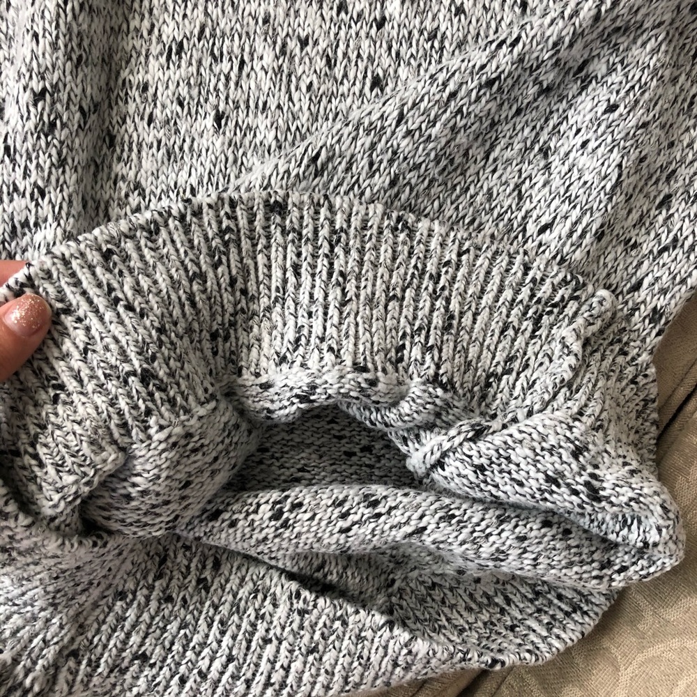 long turtleneck sweater - Picture 3 of 6